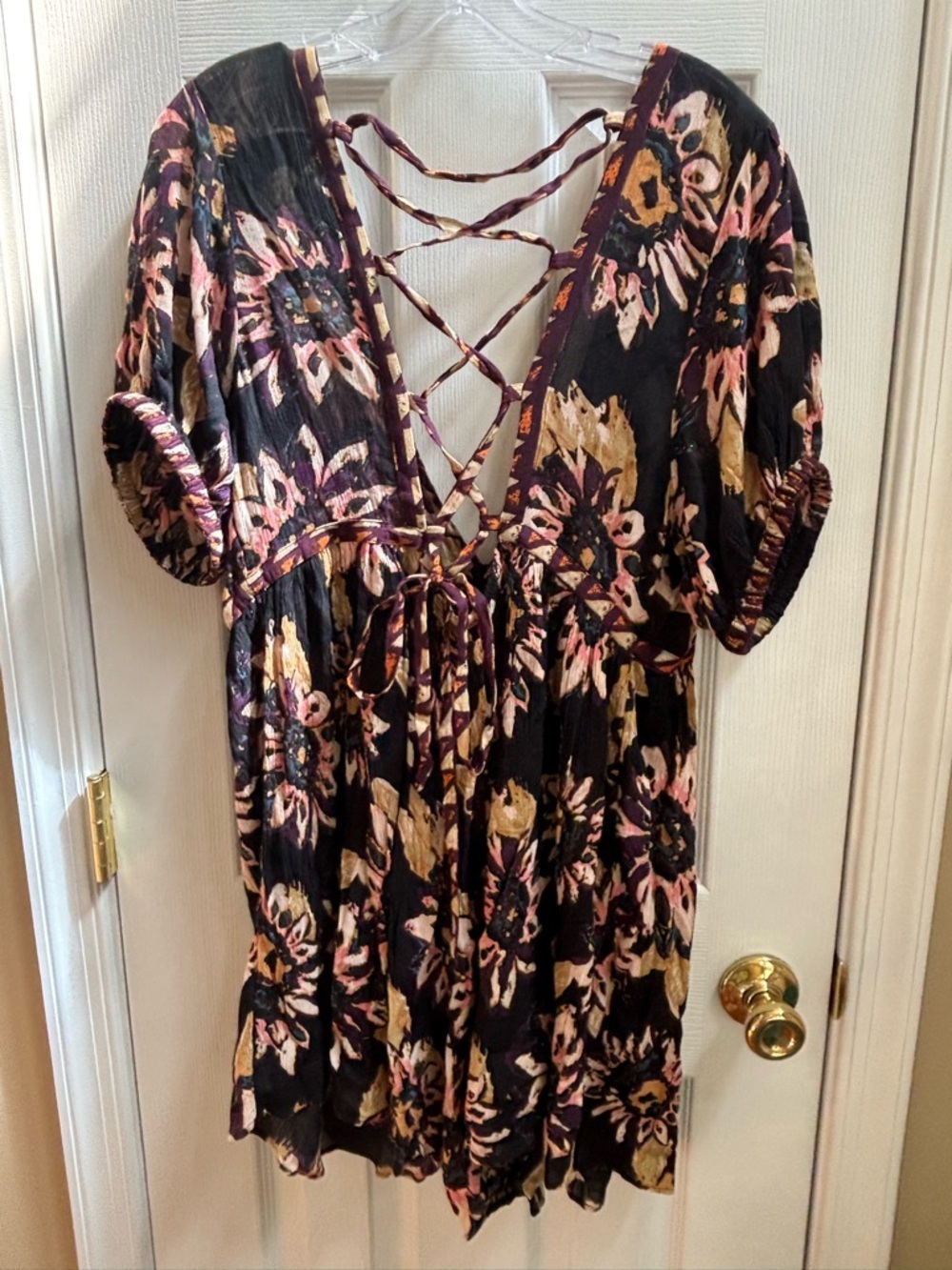 Free People Woman’s Metal Tag Black Floral on the Edge Romper, Size M, EUC - Picture 5 of 5